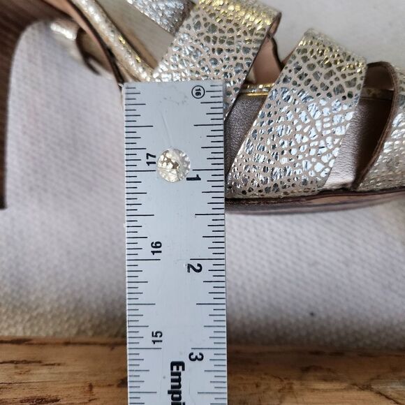 Gaston Lucieli burnished gold platform heels - Picture 6 of 10